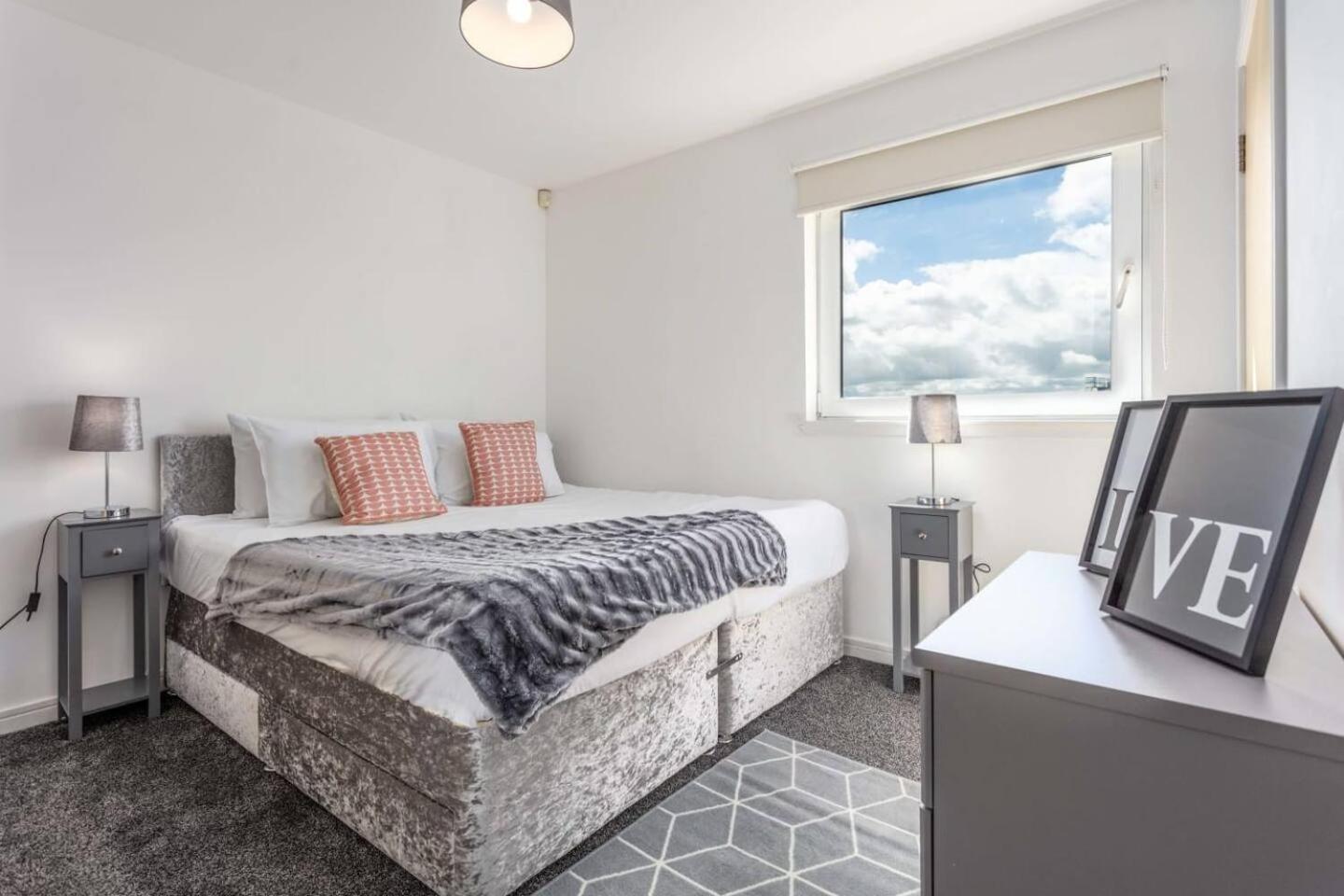 Walker Suite No 60 - Donnini Apartments Kilmarnock Exterior foto