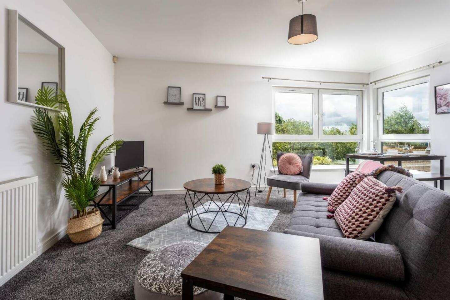 Walker Suite No 60 - Donnini Apartments Kilmarnock Exterior foto
